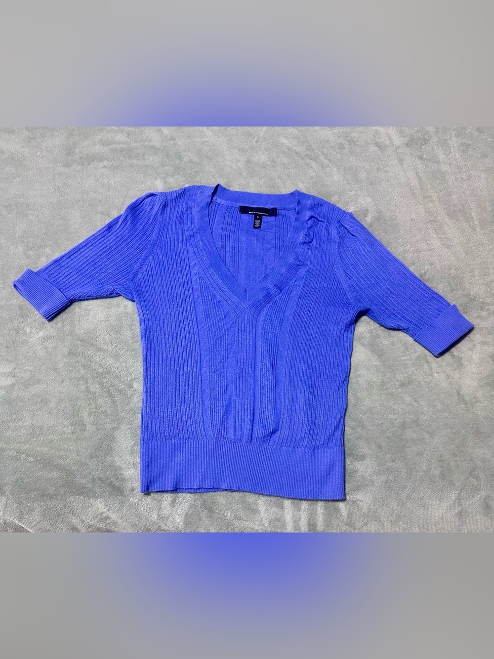 WHBM Women’s Violet V-Neck Ribbed Short-Sleeve Sweater SMALL